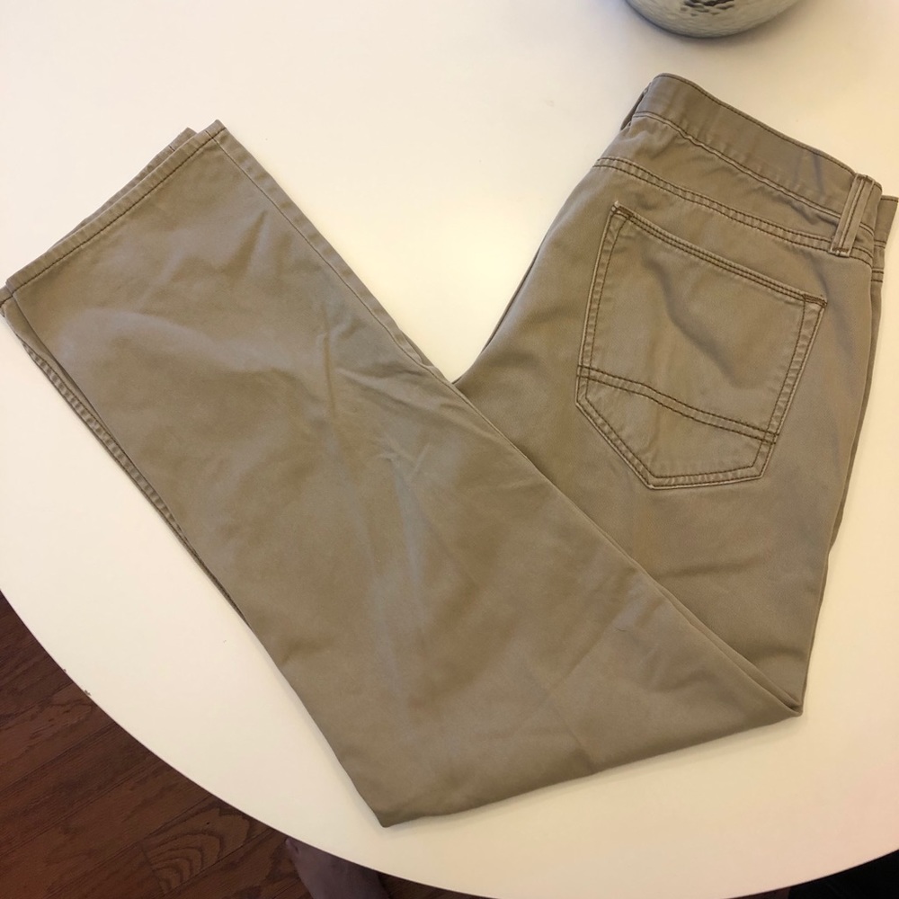 Men’s tan/khaki colored jeans. Size 32 x 30.
